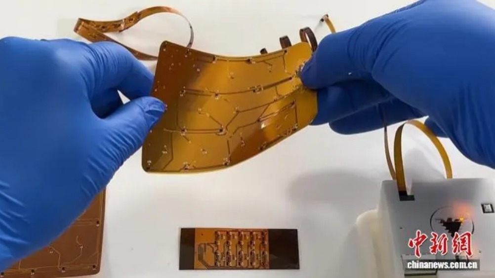貼在皮膚上的“手術(shù)指引儀”：深浙科研團(tuán)隊(duì)破解微創(chuàng)導(dǎo)航難題